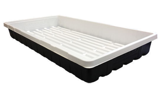 10’X20′ Mondi Prop Trays Black & White